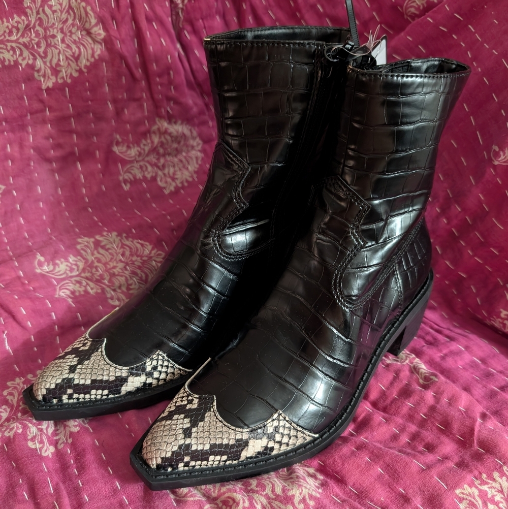 Open Edit Boots - Sample Fall 2024 - Never Worn